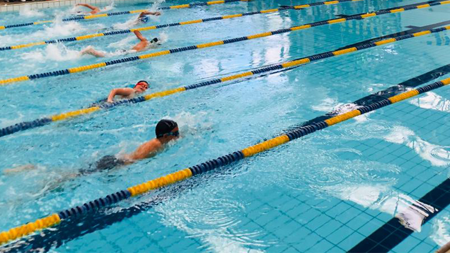 Natación